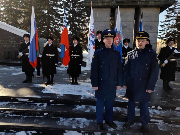 Курсанты ВПК "Рекрут" в Почетном карауле на Аллее Боевой славы у "Вечного огня