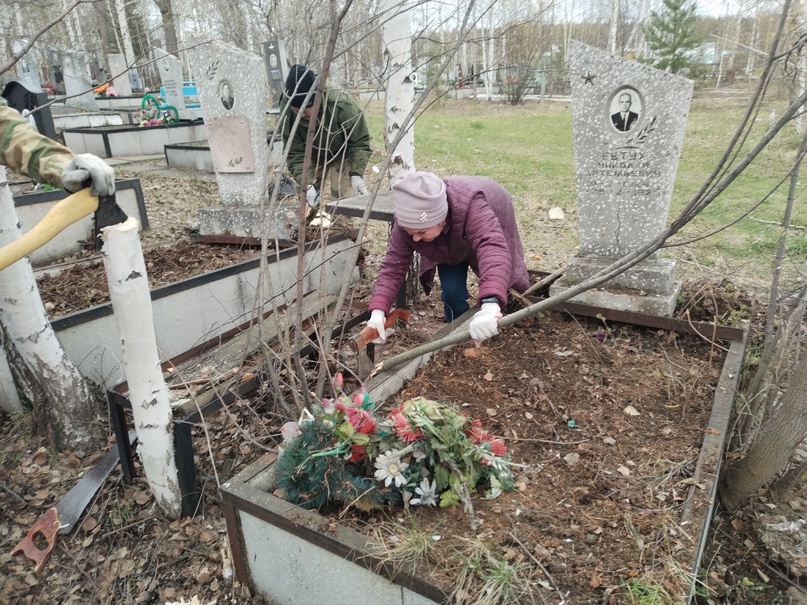 "Могилы предков забывать нельзя"